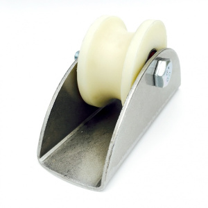 Ролик капролон под трубу на платформе d=70